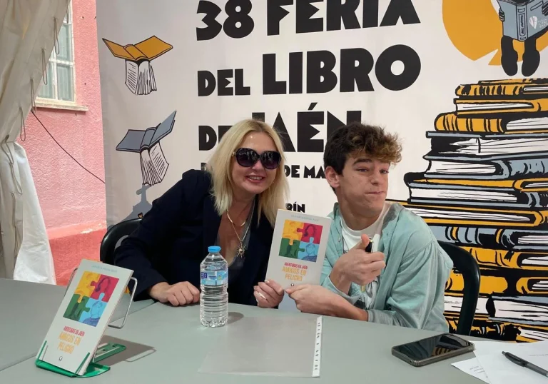 Joven escritor con parálisis cerebral presenta su novela en Jaén: una historia de superación