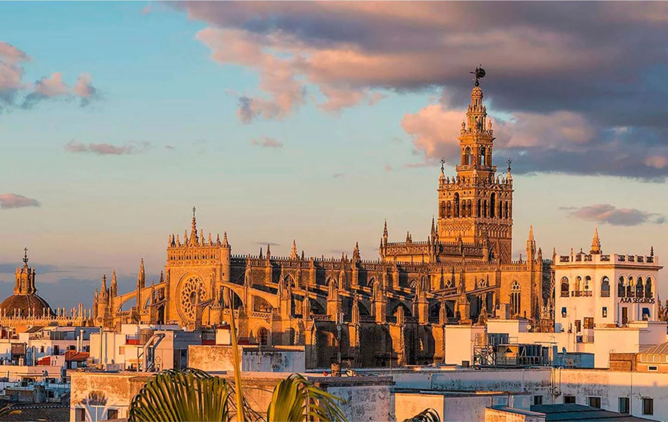 Repique de campanas en toda Andalucía tras el anuncio del nuevo Papa