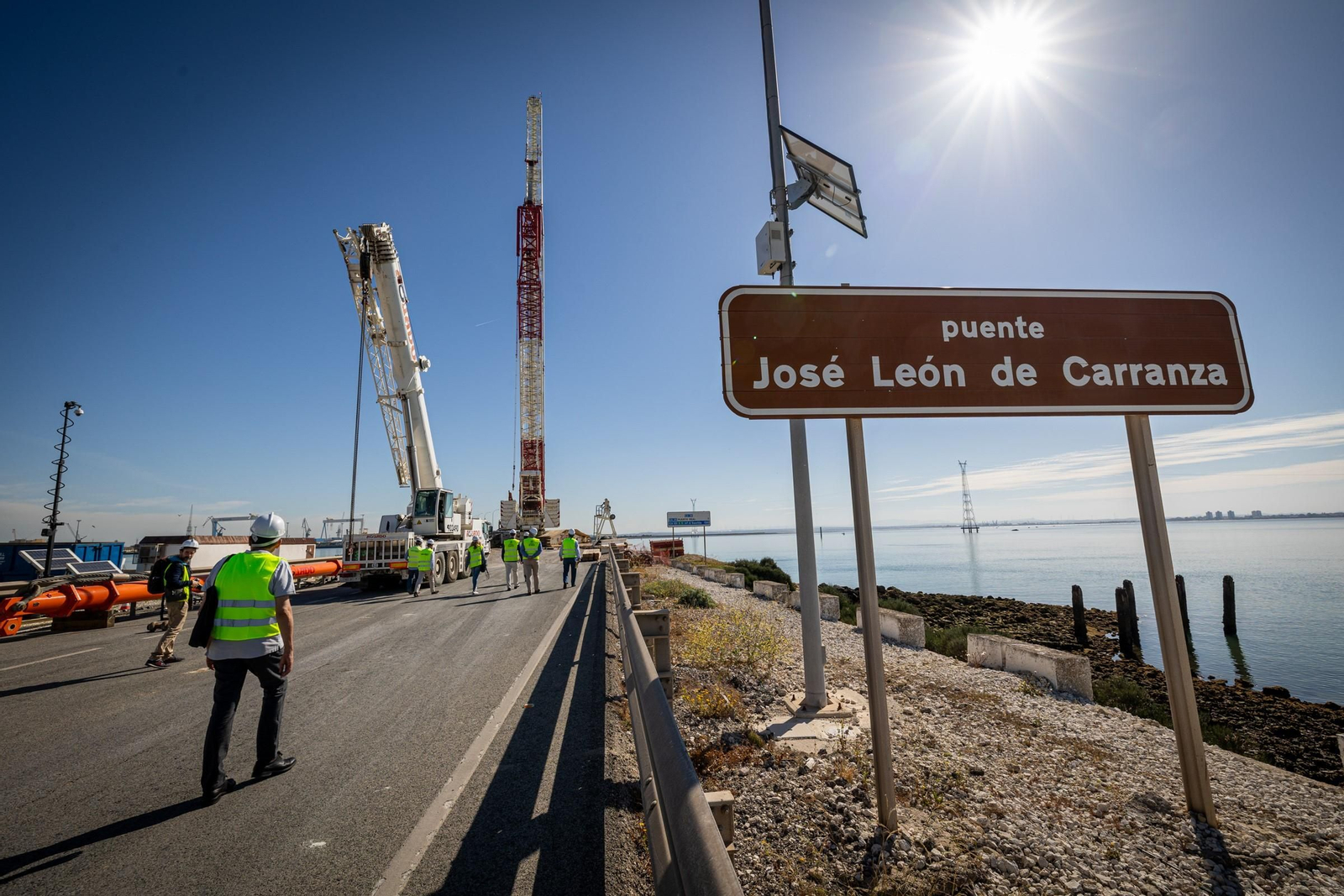 IU exige al gobierno agilizar el cambio de nombre del puente José León de Carranza