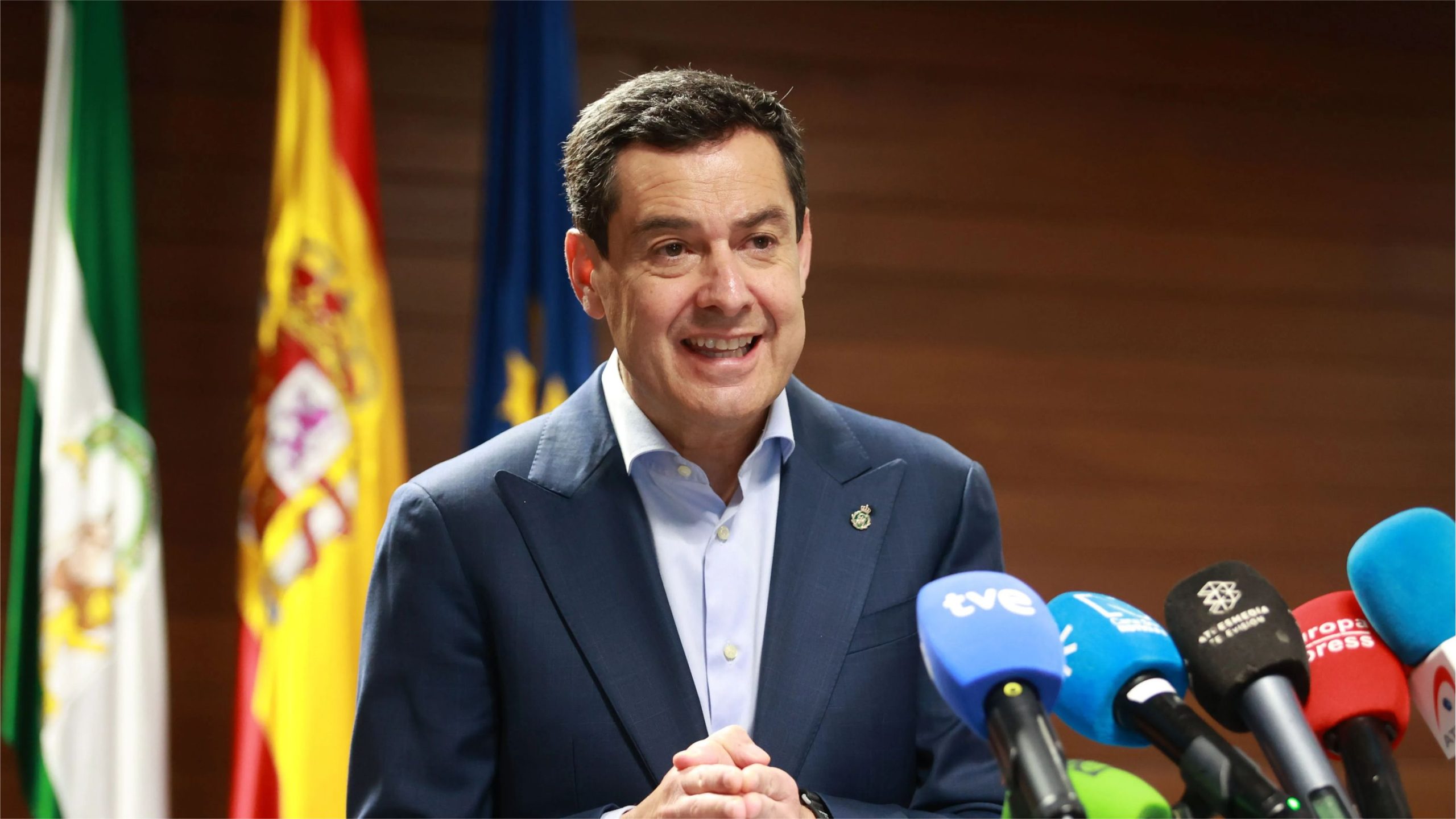 Juanma Moreno exige al Gobierno mayor vigilancia e inversión ante el deterioro de infraestructuras