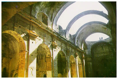 La catedral inacabada de El Castaño