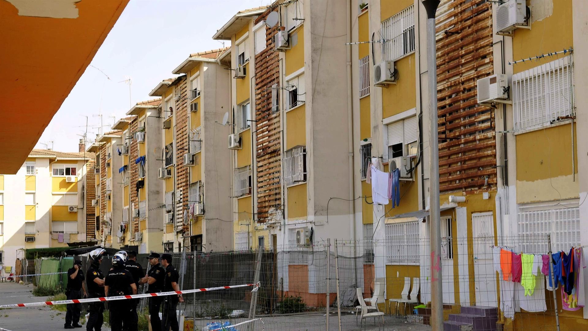 Muerte a puñaladas en Tres Mil Viviendas de Sevilla desata una investigación policial