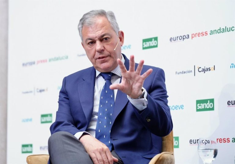 Sevilla.- Sanz reclama al Gobierno y al PSOE "una explicación urgente" sobre las "mordidas" de la obra del Centenario