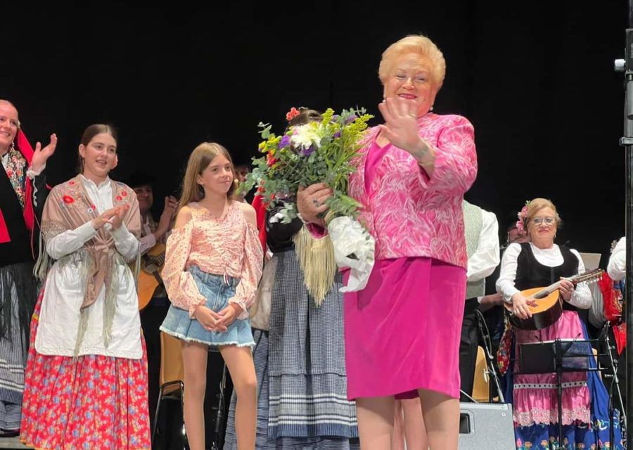 Foto Pilar Sicilia Premio Honor Federación Coros y Danzas de España 2023