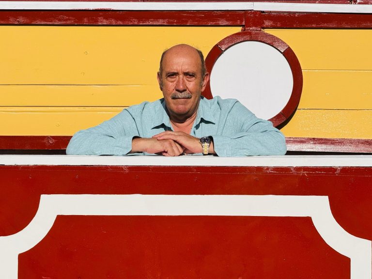 thumbnail_Carmelo Navarro