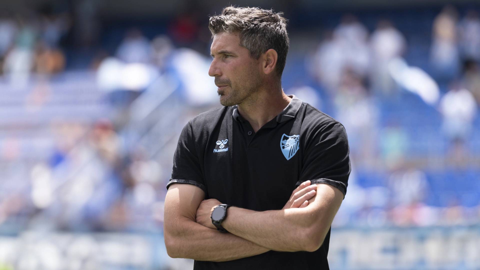 Funes, nuevo entrenador del Málaga CF, dirigiendo un partido del Atlético Malagueño.
