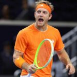 Alejandro Davidovich celebra con rabia un punto en su duelo ante Zachary Svajda en el ATP 500 de Dallas