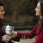 María Pérez recibe el Premio Nacional a mejor deportista de 2024 de manos de la Reina Letizia.