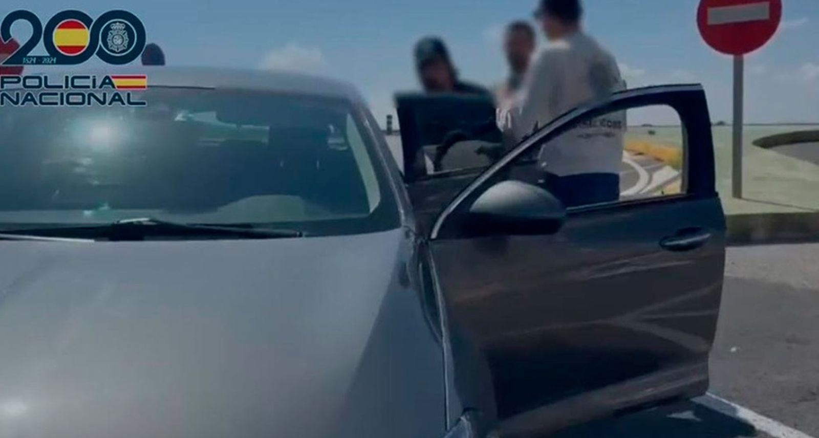 aa790e3a-1370-4e16-84c5-f43015ef7c27_source-aspect-ratio_1600w_0