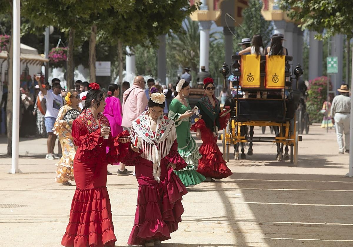 feria-ambiente-sabado (35)-kqXE-U202463320649GwB-1200x840@diario_abc